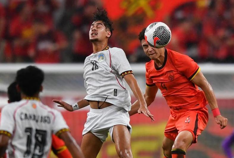 向余望应打影锋 一将该首发！安东尼奥一锅乱炖 恐被袋鼠打成筛子